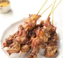 Charcoal-Grilled Chicken Skewers