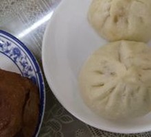 Meat-flavored Baozi