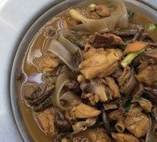 Chicken Stewed with Mushrooms