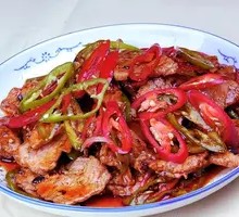 Stir-fried Pig Ear Rice Bowl
