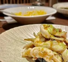 XO Sauce Marinated Clams with Seaweed and Green Onion