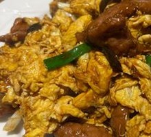 Sour Stir-Fried Egg with Wood Ear Mushrooms