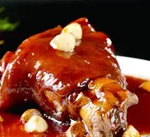 Braised Whole Pig's Elbow