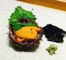Sea Urchin Sushi with Mousse