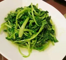 Fried Pork Crumbs with Mustard Greens