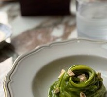 Homemade Italian Flat Noodles with Basil Pesto and Hazelnuts