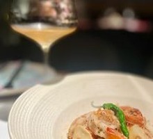 Lemon Garlic Shrimp in Olive Oil