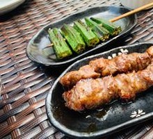 Charcoal-Grilled Beef Short Ribs