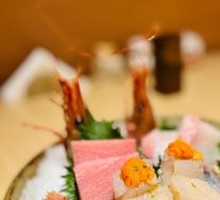 Six-piece Sushi Platter