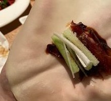 Jujube-Scented Crispy Roast Duck