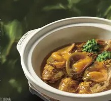 Stewed Fresh in Clay Pot