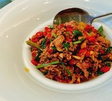 Stir-Fried Beef with Yellow Onion