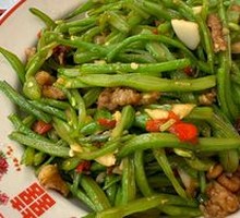 Pork Belly with Kidney Beans