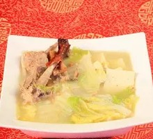 Duck Frame Stewed with Chinese Cabbage and Tofu