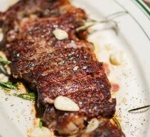 Country Ballad Selection Freshly Sliced Herb-Flavored Steak