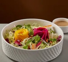 Seasonal Vegetable Salad