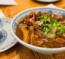 Braised Pork and Steamed Bun