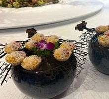 Crispy Goose Liver Tart with Fruit Mush