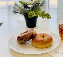 Cinnamon Raisin Bagel