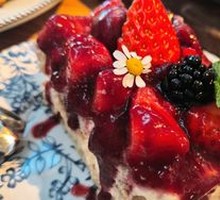 Mixed Berry Tiramisu