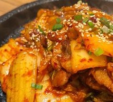 Spicy Kimchi Stir-Fried Pork Belly