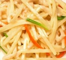 Fresh Bamboo Shoots with Shredded Pork