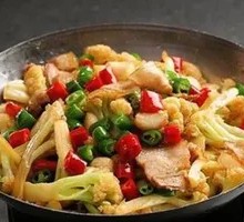 Spicy Stir-Fried Organic Cauliflower