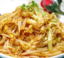 Iron Plate Stir-Fried Rice Noodles