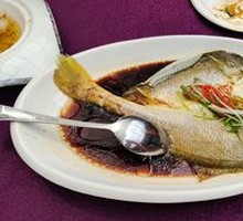 Scallion Oil Yellow Croaker