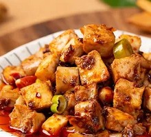Spicy Oil Rabbit Cubes