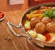 Soft Cartilage Dumplings with Spicy Hot Pot