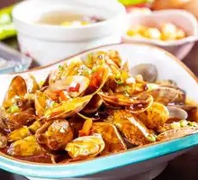 Spicy Stir-Fried Clams