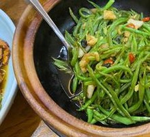 Braised Tofu Noodles in Clay Pot