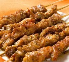 Charcoal-grilled Lamb Skewers