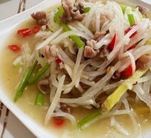 Pickled Radish and Crispy Intestine Stir-fry