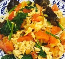 Tomato and Egg Noodles
