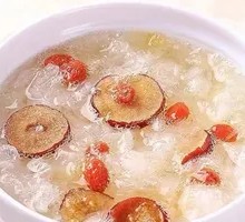 Tremella and Lotus Seed Soup
