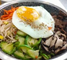 Grilled Meat Stone Pot Rice