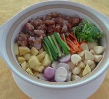 Stir-fried Bullfrog with Raw Flavor