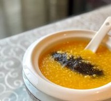 Golden Soup Shark's Fin with Millet