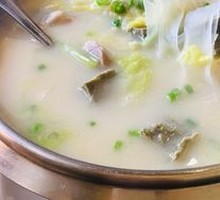 Braised Pork Shred with Napa Cabbage