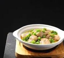 Stewed Pig Trotter with Green Pepper Soup