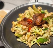 Spicy Cauliflower Stir-Fry