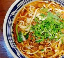 Braised Pork Noodles with Hand-cut Style