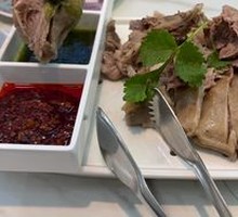 Hand-grabbed Lamb from Tan Sheep