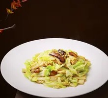 Soy Sauce Pork with Rice Noodles