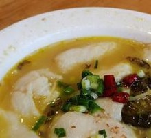 Golden Sour Cabbage Soup