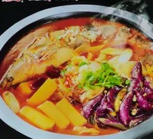 Stewed Mandarin Fish in Iron Pot