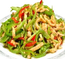 Stir-Fried Pork with Green Peppers over Rice