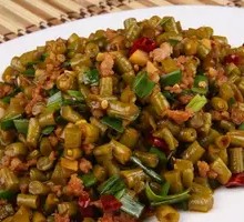 Spicy Beef with Pickled Mustard Greens